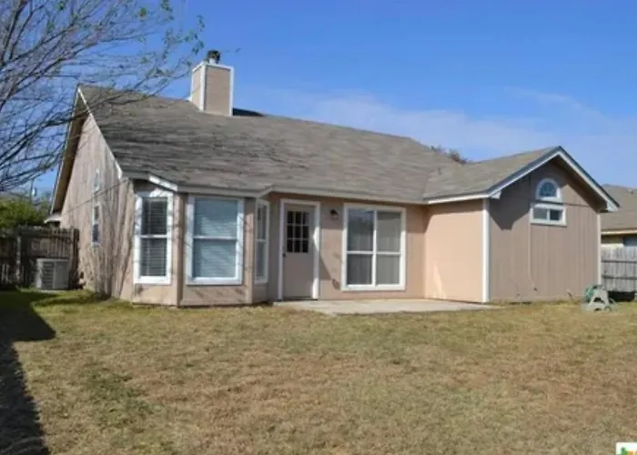 Spacious With Large Backyard Holiday home Killeen